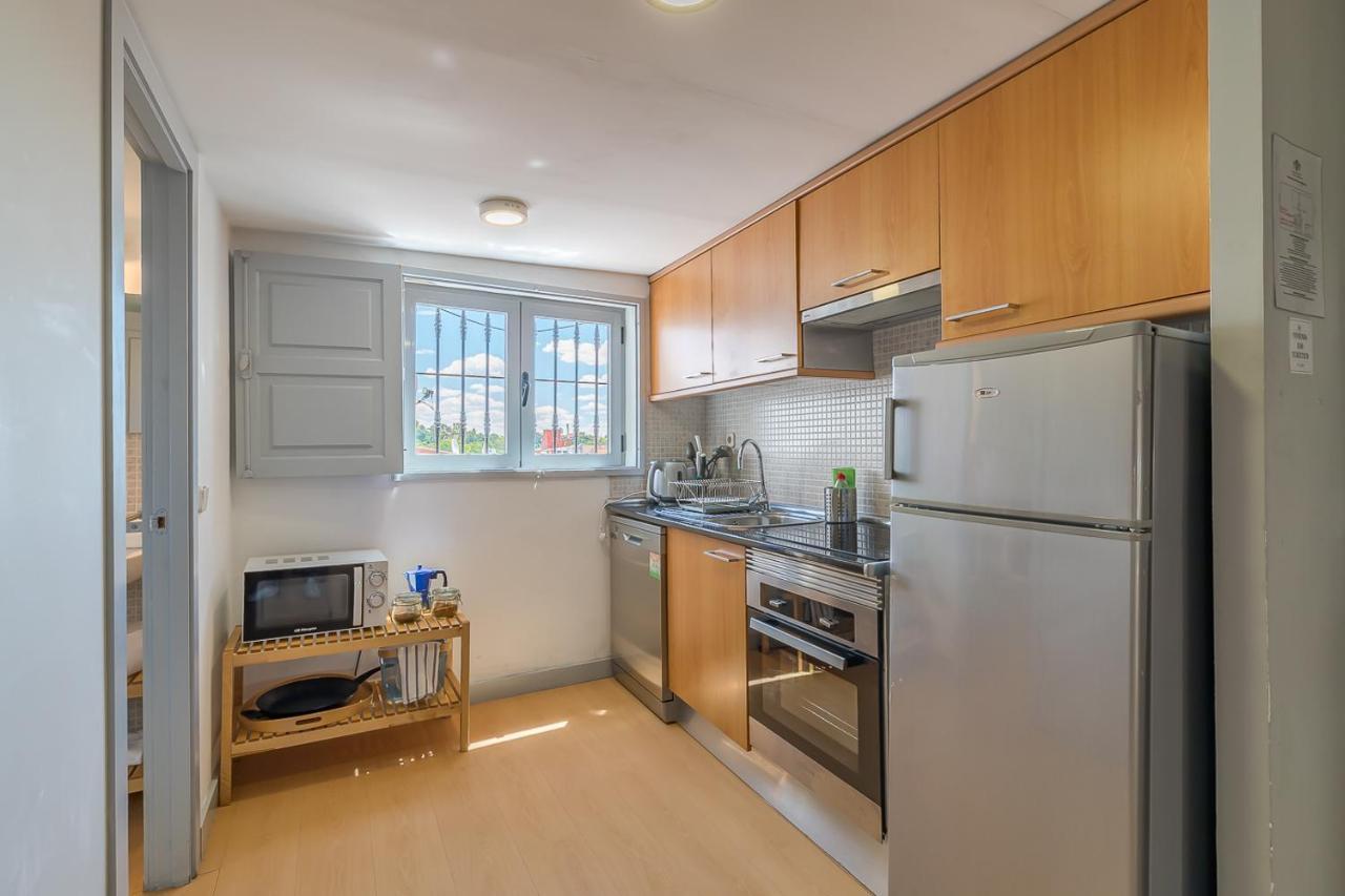 Apartamentos Fucar Мадрид Екстер'єр фото